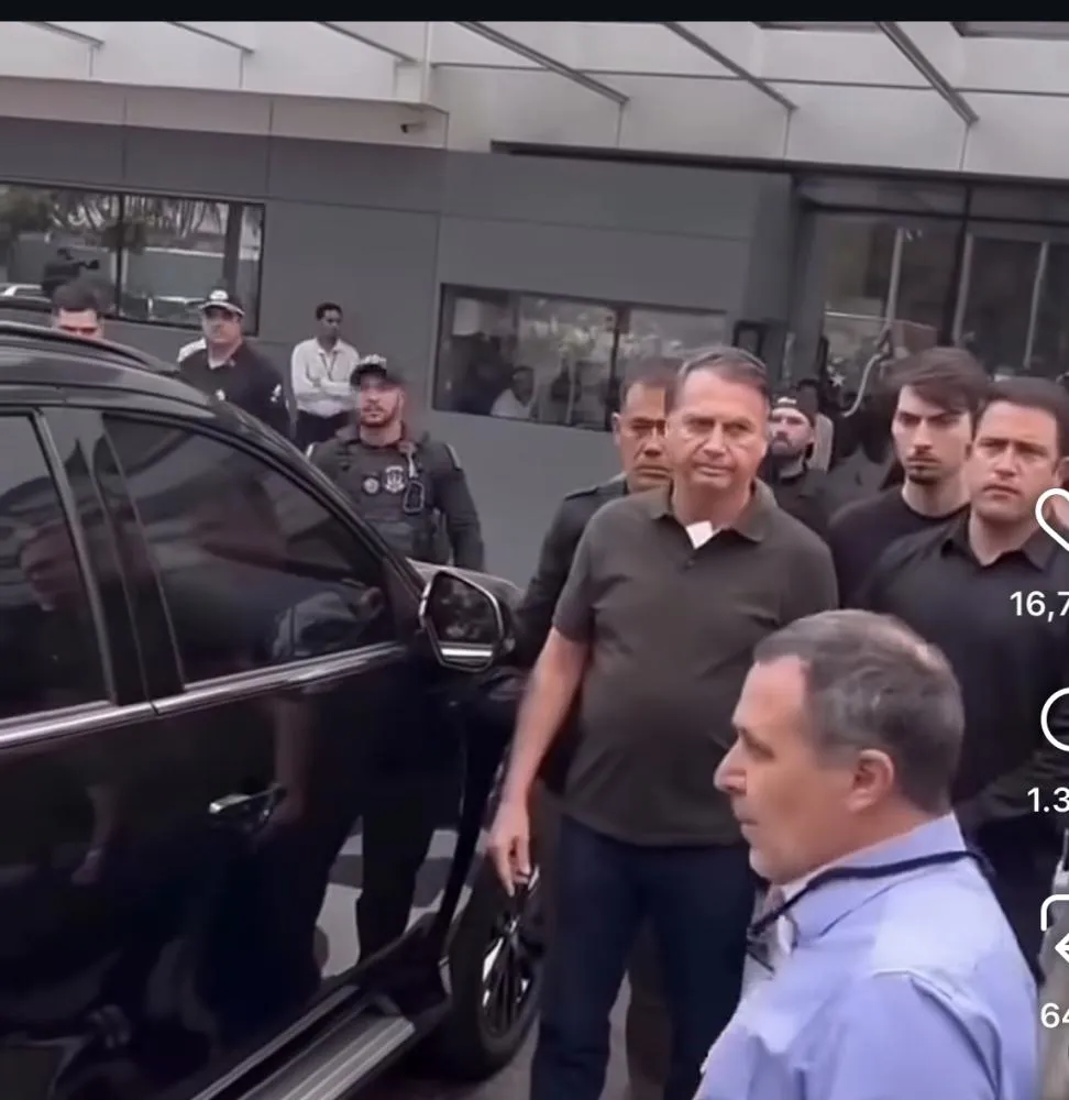 Alexandre de Moraes decreta prisão preventiva de Bolsonaro; ex-presidente ficará detido na PF de Brasília