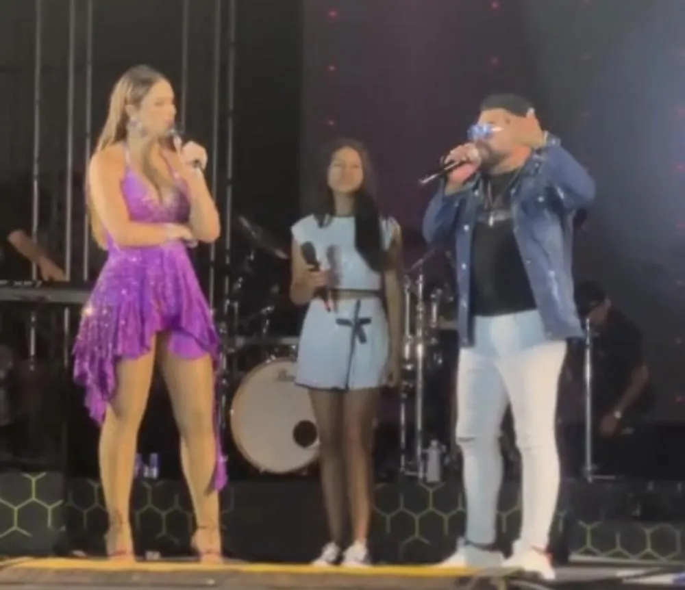 Jovem voz Itaguatinense rouba a cena no segundo dia de folia em Palmas